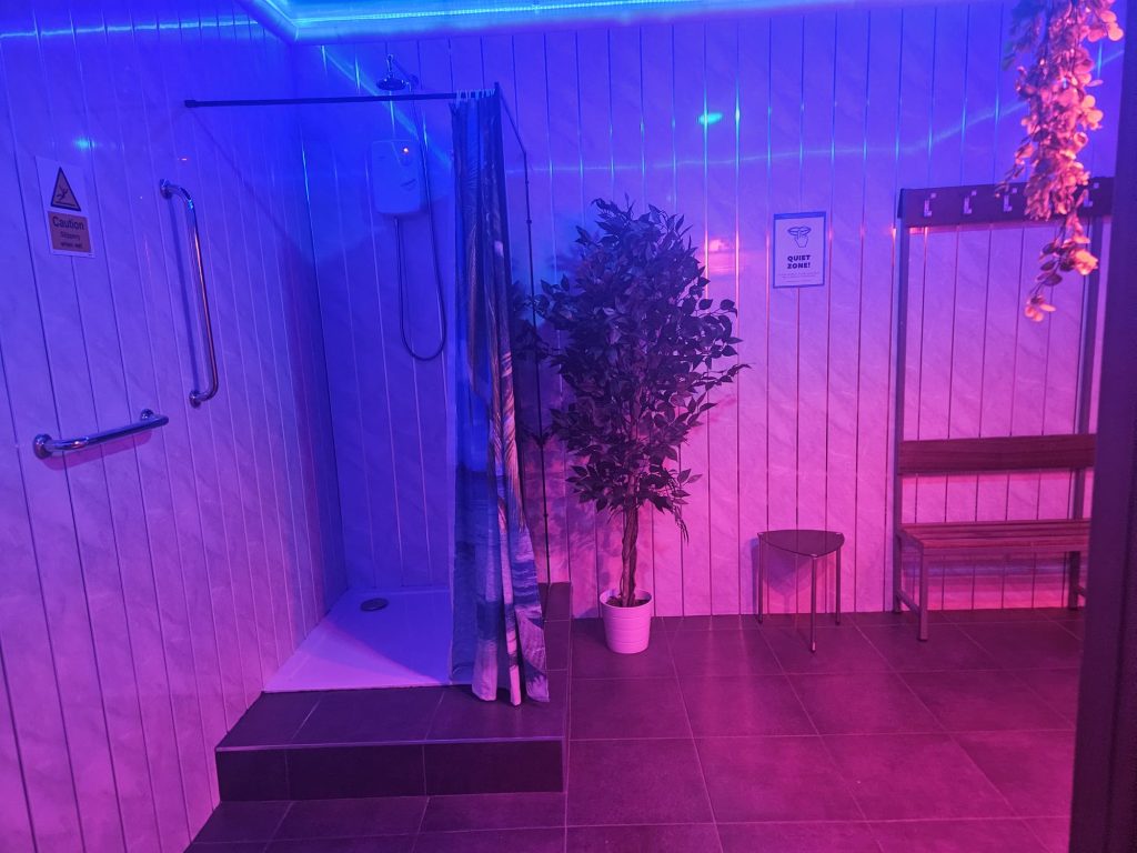 float-space-sauna-image