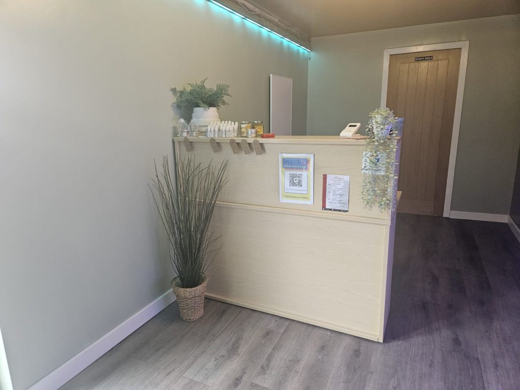 Palm Springs Spa Float Space reception area in Thorne, Doncaster where guests are warmly welcomed.